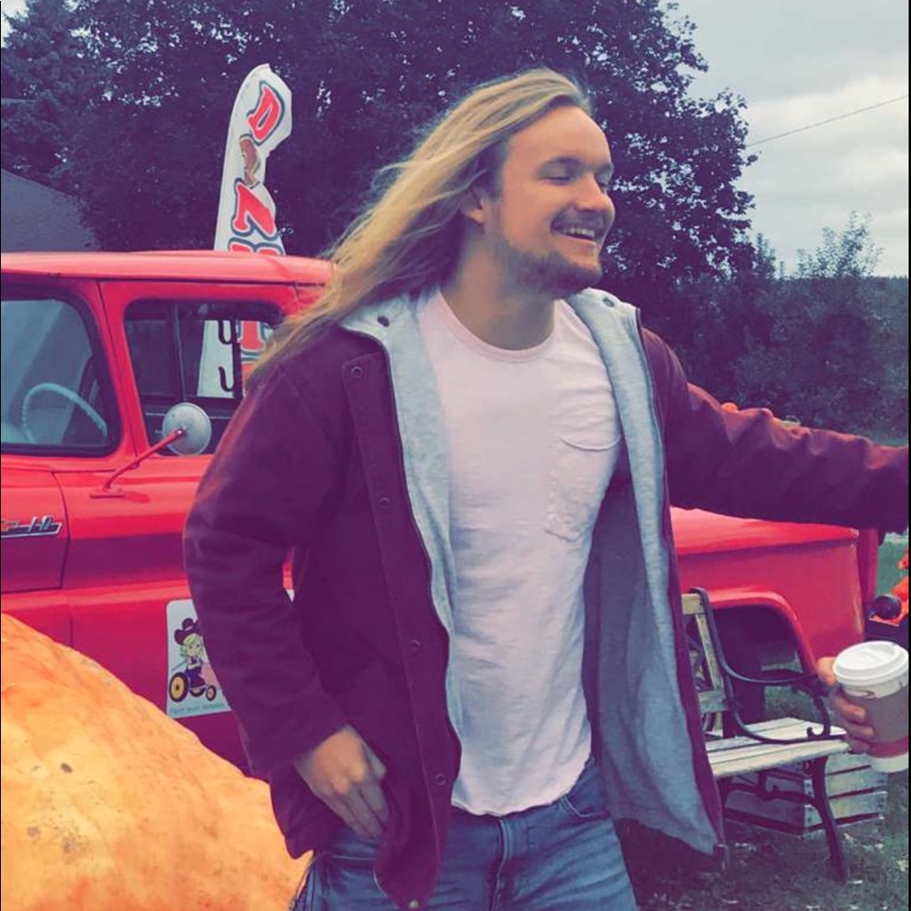 Meet your Posher, Josh